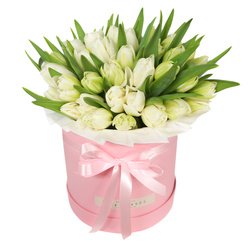 Букет «Гарри: белые тюльпаны в розовой шляпной коробке» Букет «Гарри: белые тюльпаны в розовой шляпной коробке»