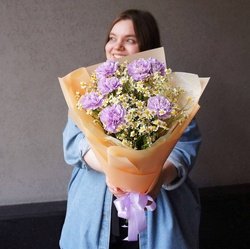 Букет «Ромашки и лунные гвоздики недорого» Букет «Ромашки и лунные гвоздики недорого»