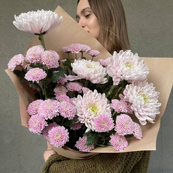 Букет «Млечный Путь: микс сиреневых хризантем» Букет «Млечный Путь: микс сиреневых хризантем»