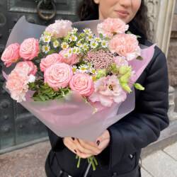 Биарриц: авторский букет в нежной гамме Биарриц: авторский букет в нежной гамме