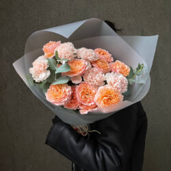 Приятное напоминание: авторский букет в нежной гамме Приятное напоминание: авторский букет в нежной гамме