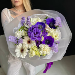 В ее глазах: авторский букет с синими анемонами В ее глазах: авторский букет с синими анемонами