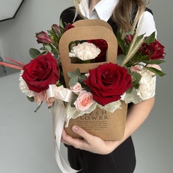 Букет ««Нет времени на бизнес-ланч» с доставкой в офис» Букет ««Нет времени на бизнес-ланч» с доставкой в офис»