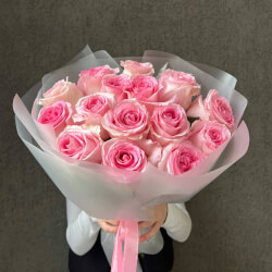 Пинк Муд: букет из 15 розовых роз Пинк Муд: букет из 15 розовых роз