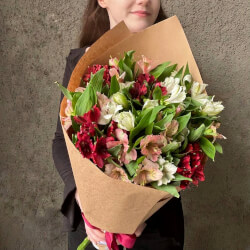 Букет «Цветы 15 альстромерий микс с доставкой по СПб от Розмаркта» Букет «Цветы 15 альстромерий микс с доставкой по СПб от Розмаркта»